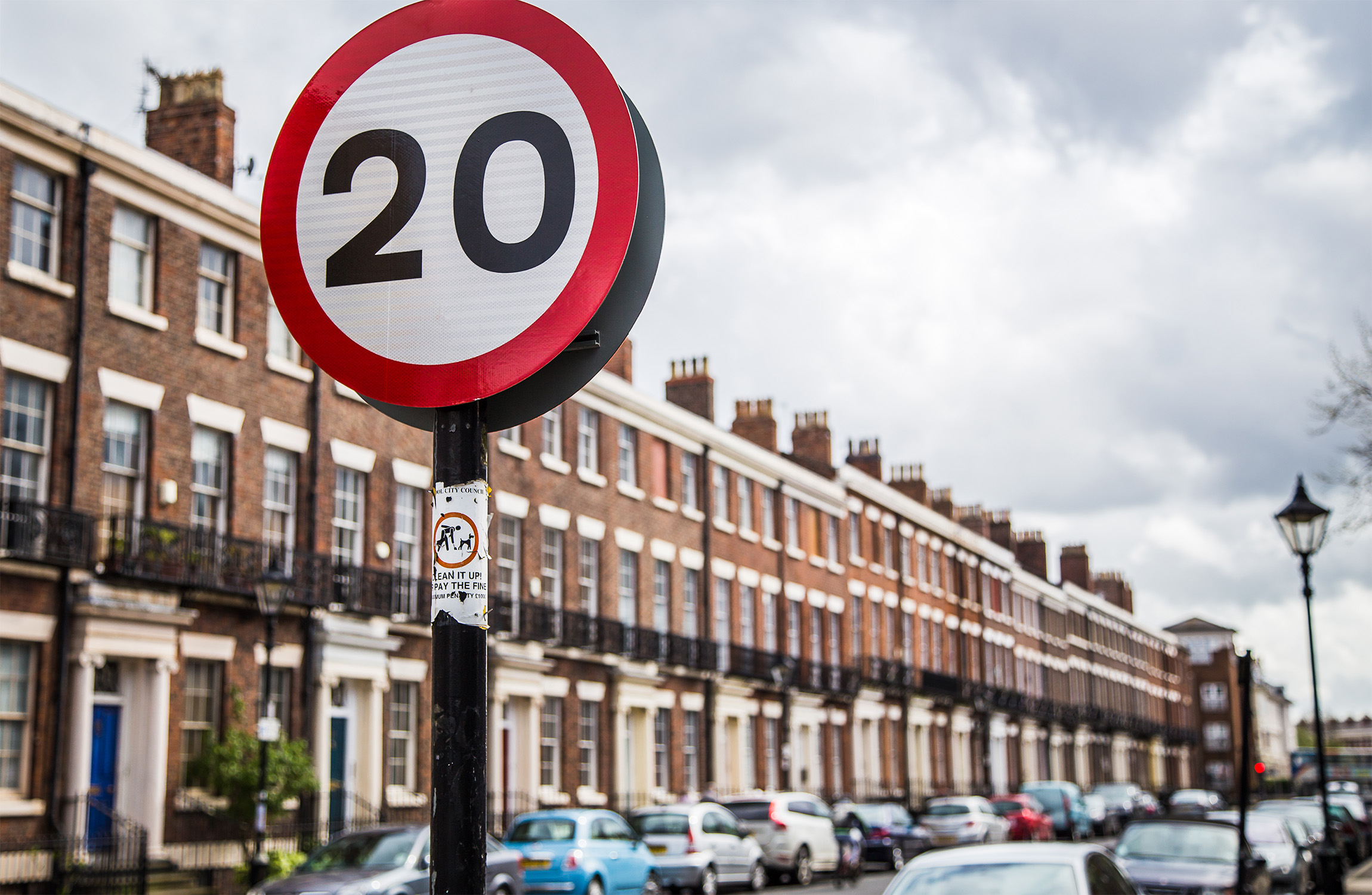 20 mph sign.